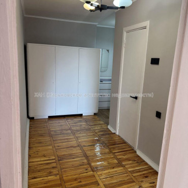 Продам квартиру, Победы просп. , 1  ком., 47 м², косметический ремонт 
