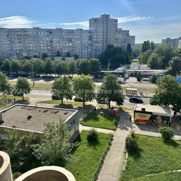 Продам квартиру, Победы просп. , 1  ком., 47 м², косметический ремонт 