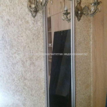 Продам квартиру, Валентиновская ул. , 1 кім., 33 м², евроремонт 
