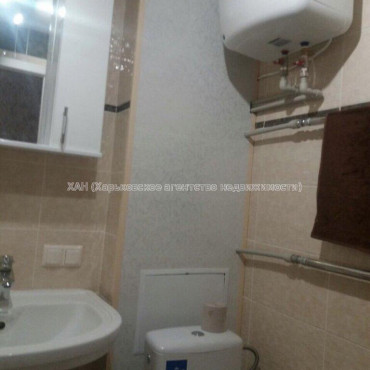 Продам квартиру, Валентиновская ул. , 1 кім., 33 м², евроремонт 