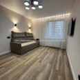 Продам квартиру, Мира ул. , 43 , 1 кім., 37 м², евроремонт 