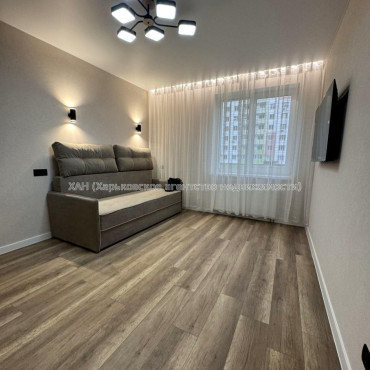 Продам квартиру, Мира ул. , 43 , 1 кім., 37 м², евроремонт 
