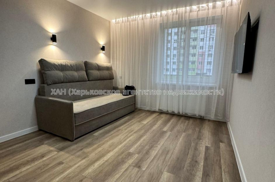 Продам квартиру, Мира ул. , 43 , 1 кім., 37 м², евроремонт 