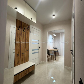 Продам квартиру, Мира ул. , 43 , 1 кім., 37 м², евроремонт