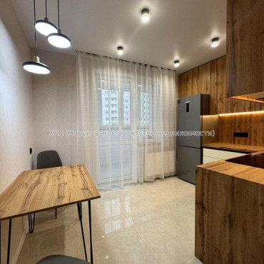 Продам квартиру, Мира ул. , 43 , 1 кім., 37 м², евроремонт 