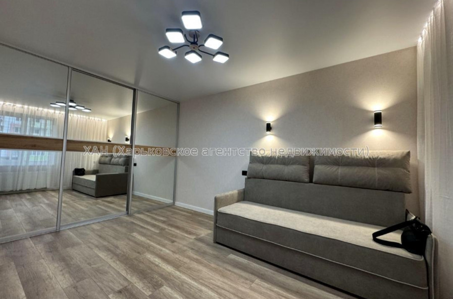Продам квартиру, Мира ул. , 43 , 1 кім., 37 м², евроремонт 