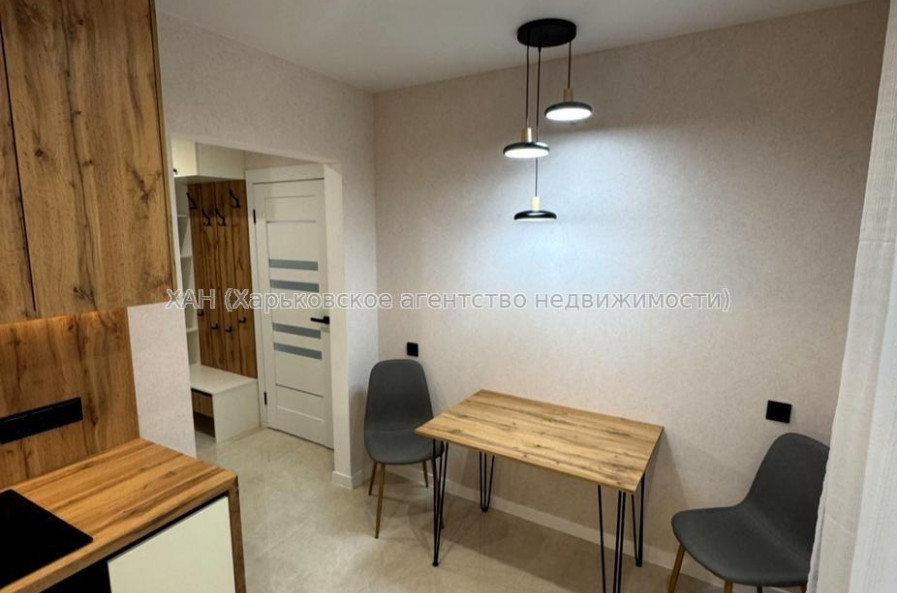 Продам квартиру, Мира ул. , 43 , 1 кім., 37 м², евроремонт 