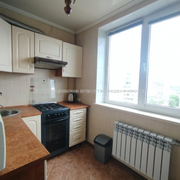 Продам квартиру, Розы Люксембург ул. , 3 кім., 69.30 м², косметический ремонт 