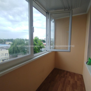 Продам квартиру, Розы Люксембург ул. , 3 кім., 69.30 м², косметический ремонт 