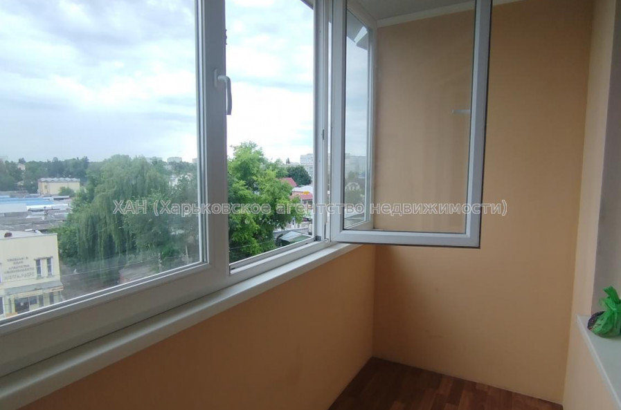 Продам квартиру, Розы Люксембург ул. , 3 кім., 69.30 м², косметический ремонт 