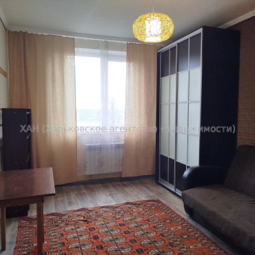 Продам квартиру, Розы Люксембург ул. , 3 кім., 69.30 м², косметический ремонт 