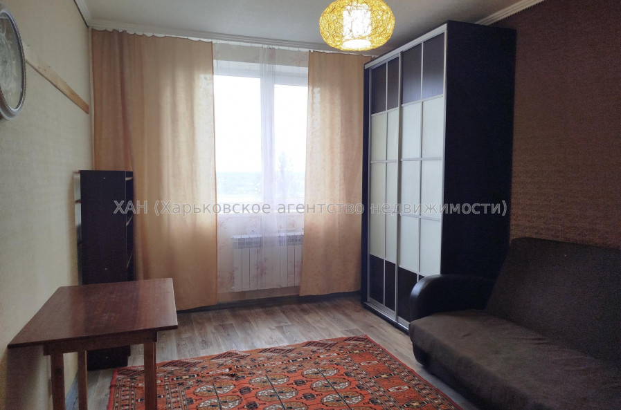 Продам квартиру, Розы Люксембург ул. , 3 кім., 69.30 м², косметический ремонт 