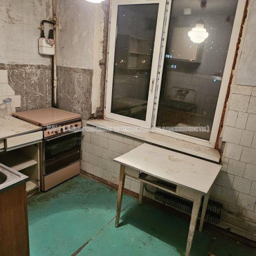 Продам квартиру, Тракторостроителей просп. , 2  ком., 46 м², без ремонта 