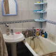 Продам квартиру, Победы просп. , 3 кім., 72 м², советский ремонт 