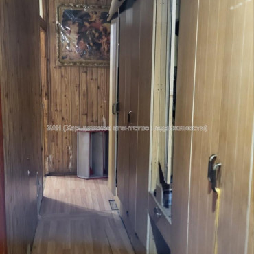 Продам квартиру, Победы просп. , 3 кім., 72 м², советский ремонт 