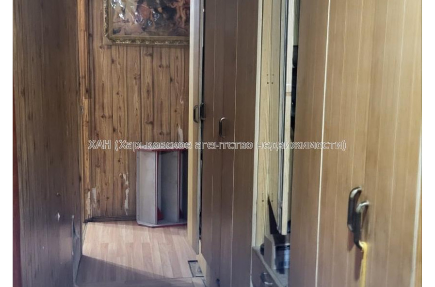 Продам квартиру, Победы просп. , 3 кім., 72 м², советский ремонт 