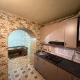 Продам квартиру, Марьинская ул. , 4 кім., 84 м², капитальный ремонт 