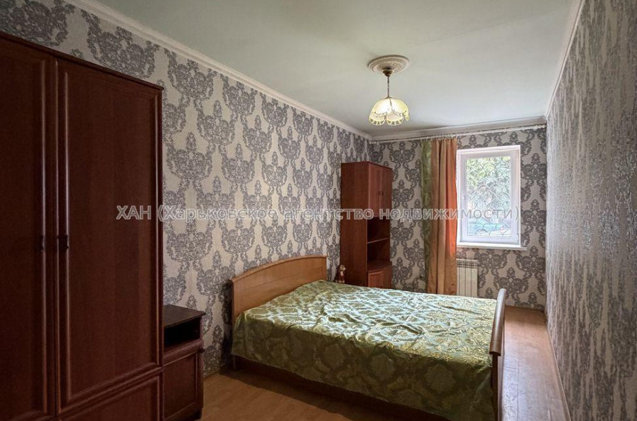 Продам квартиру, Марьинская ул. , 4 кім., 84 м², капитальный ремонт 
