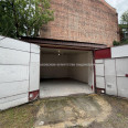 Продам квартиру, Марьинская ул. , 4 кім., 84 м², капитальный ремонт 