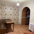 Продам квартиру, Марьинская ул. , 4 кім., 84 м², капитальный ремонт 