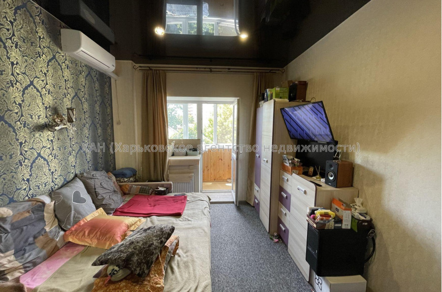 Продам квартиру, Добровольцев ул. , 1  ком., 18.50 м², евроремонт 