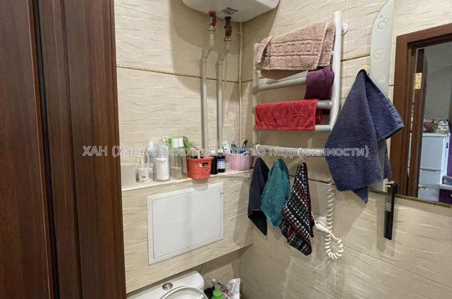 Продам квартиру, Добровольцев ул. , 1  ком., 18.50 м², евроремонт 