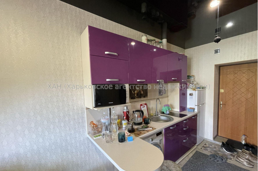 Продам квартиру, Добровольцев ул. , 1  ком., 18.50 м², евроремонт 