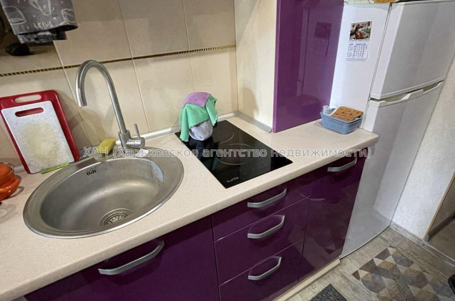 Продам квартиру, Добровольцев ул. , 1  ком., 18.50 м², евроремонт 