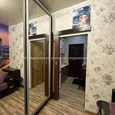 Продам квартиру, Дизельная ул. , 1 кім., 14 м², капитальный ремонт 