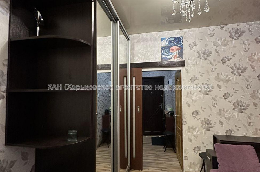 Продам квартиру, Дизельная ул. , 1 кім., 14 м², капитальный ремонт 