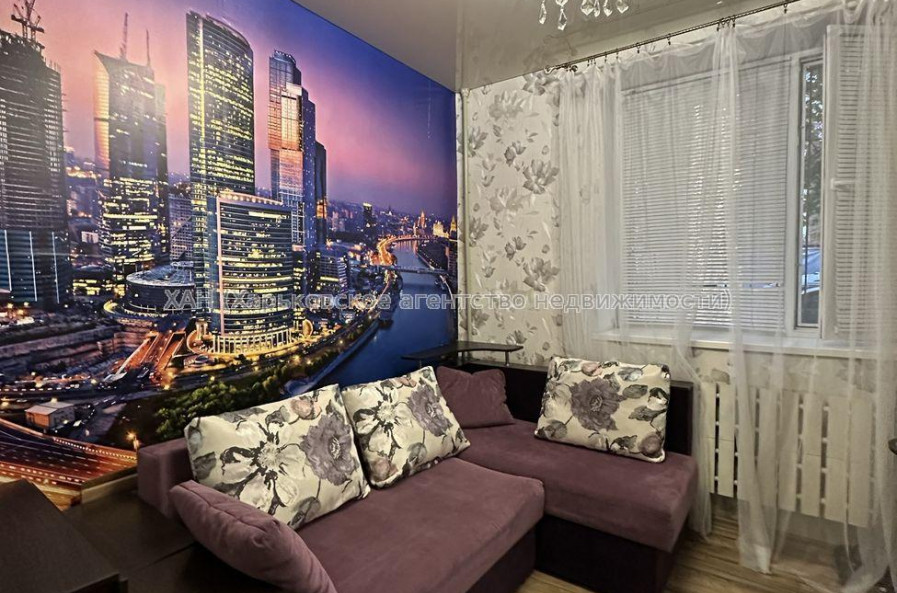 Продам квартиру, Дизельная ул. , 1 кім., 14 м², капитальный ремонт 