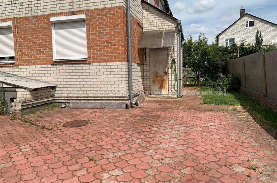 Продам дом, Гризодубовой ул. , 360 м², 6 сот., советский ремонт 