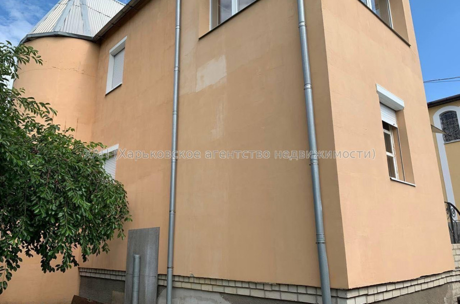 Продам дом, Гризодубовой ул. , 360 м², 6 сот., советский ремонт 
