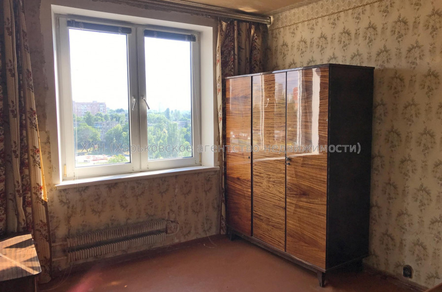 Продам квартиру, Непокоренных ул. , 37 , 2  ком., 44 м², без ремонта 
