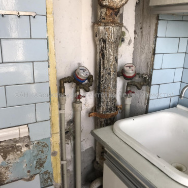 Продам квартиру, Непокоренных ул. , 37 , 2  ком., 44 м², без ремонта 