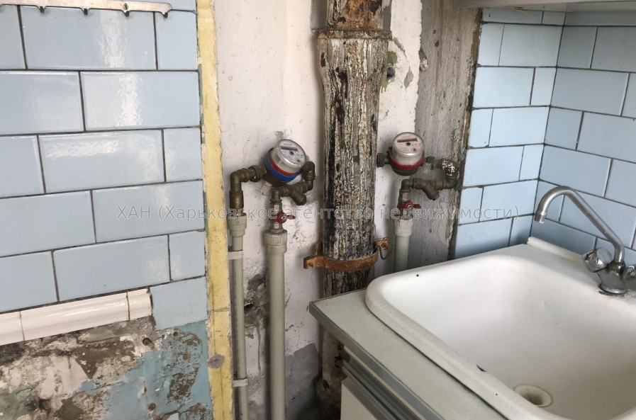 Продам квартиру, Непокоренных ул. , 37 , 2  ком., 44 м², без ремонта 