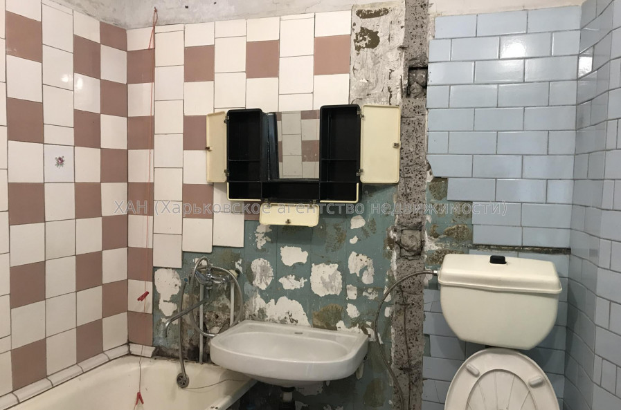 Продам квартиру, Непокоренных ул. , 37 , 2  ком., 44 м², без ремонта 