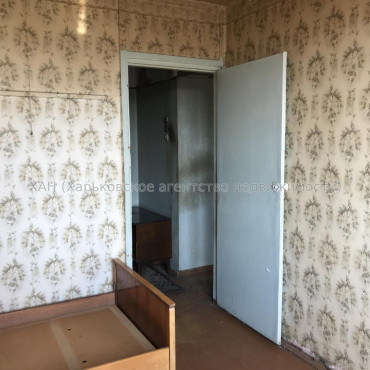 Продам квартиру, Непокоренных ул. , 37 , 2  ком., 44 м², без ремонта 