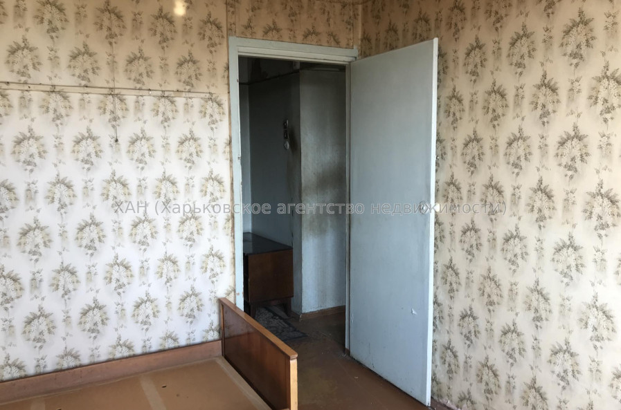 Продам квартиру, Непокоренных ул. , 37 , 2  ком., 44 м², без ремонта 