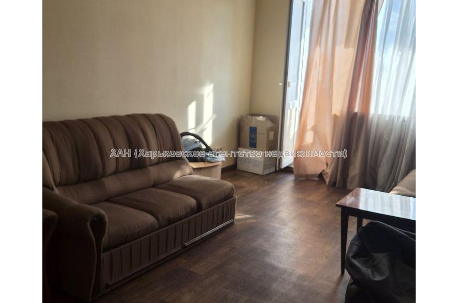Продам квартиру, Самолетная ул. , 1  ком., 30 м², косметический ремонт 