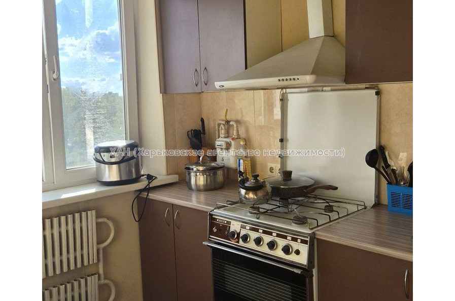 Продам квартиру, Самолетная ул. , 1  ком., 30 м², косметический ремонт 