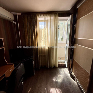 Продам квартиру, Болградская ул. , 1  ком., 26 м², евроремонт 