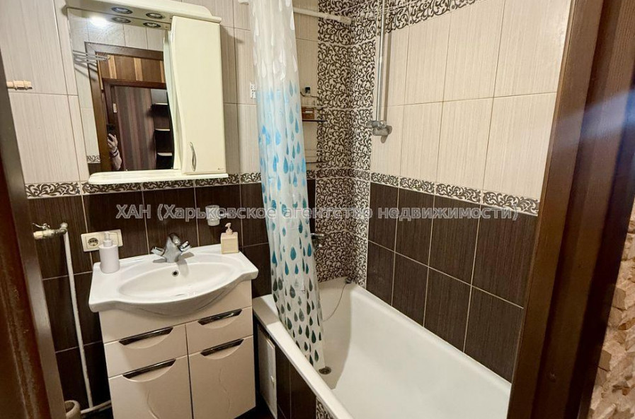 Продам квартиру, Болградская ул. , 1  ком., 26 м², евроремонт 