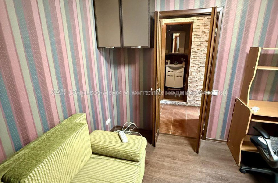 Продам квартиру, Болградская ул. , 1  ком., 26 м², евроремонт 