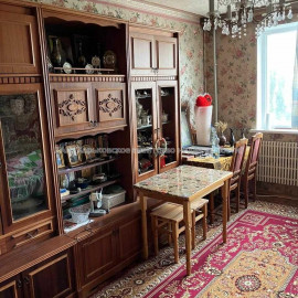 Продам квартиру, Метростроителей ул. , 3  ком., 66.40 м², советский ремонт