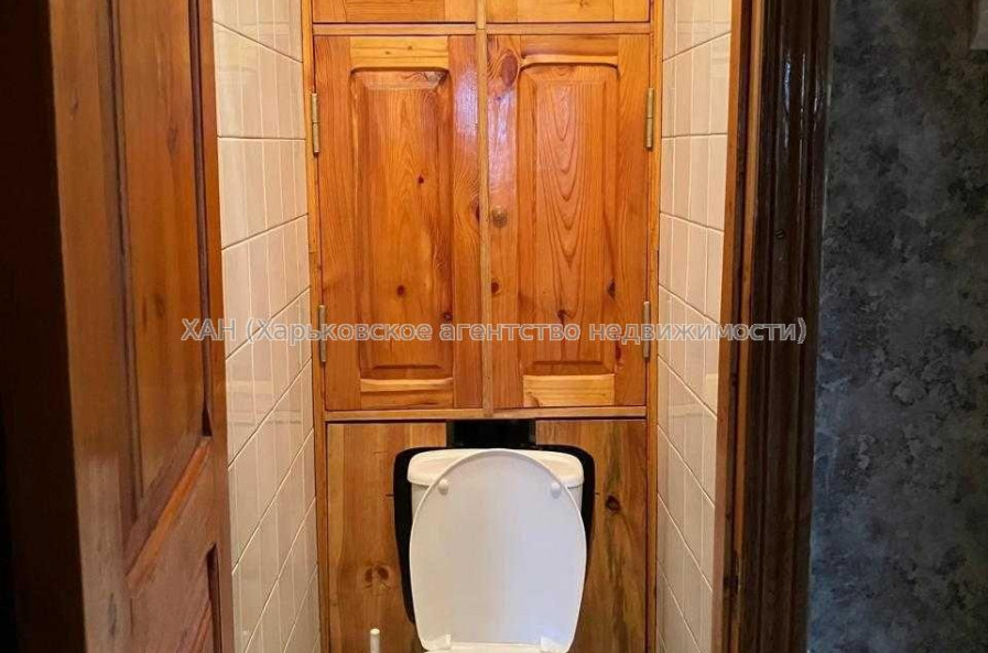 Продам квартиру, Метростроителей ул. , 3 кім., 66.40 м², советский ремонт 