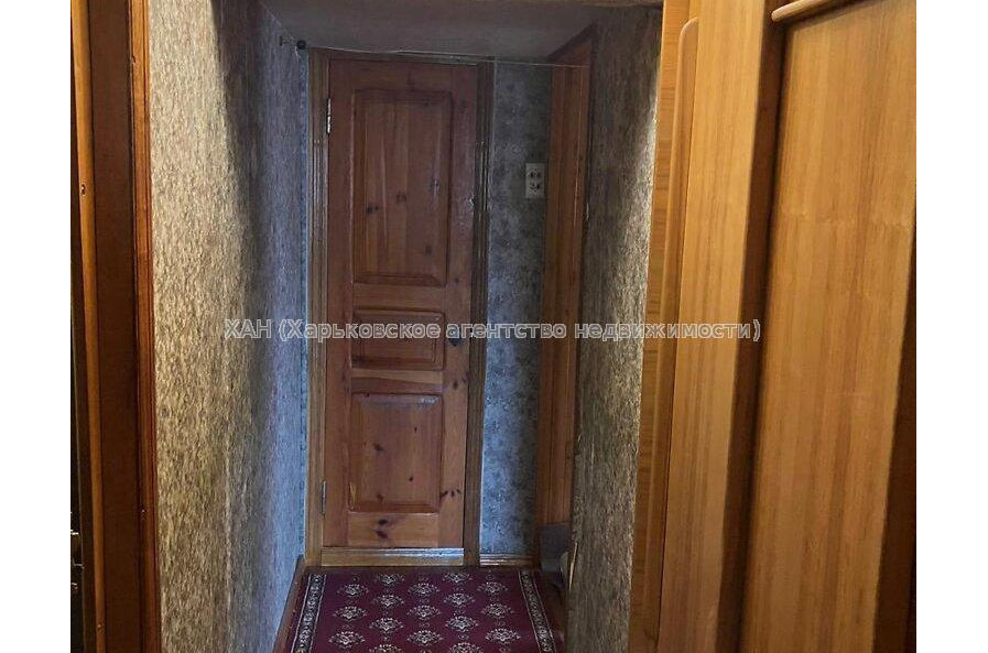 Продам квартиру, Метростроителей ул. , 3 кім., 66.40 м², советский ремонт 