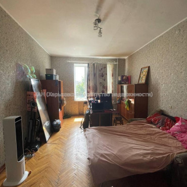 Продам квартиру, Гиршмана ул. , 2  ком., 57.10 м², косметический ремонт 