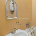 Продам квартиру, Гиршмана ул. , 2 кім., 57.10 м², косметический ремонт 