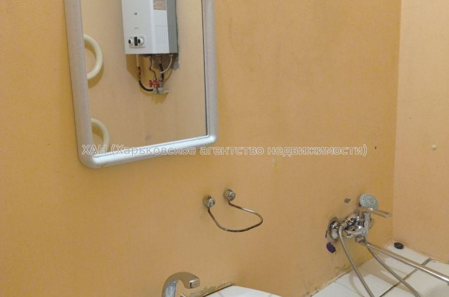 Продам квартиру, Гиршмана ул. , 2 кім., 57.10 м², косметический ремонт 